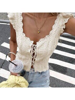 Cream lace crop top with floral embroidery tie front detail women’s size small